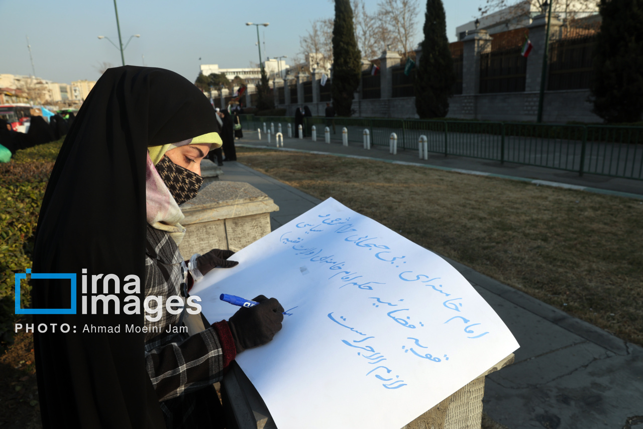 عکس/ تجمع طرفداران قانون عفاف و حجاب مقابل مجلس شورای اسلامی