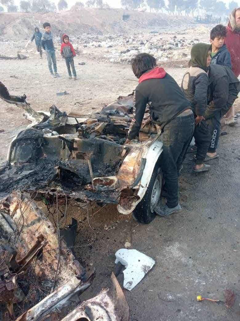 عکس/ انفجار خودروی بمب‌گذاری شده در منبج سوریه 