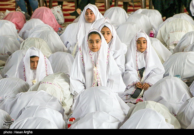 جشن تکلیف ۵۰۰ دانش‌آموز دختر زنجانی  