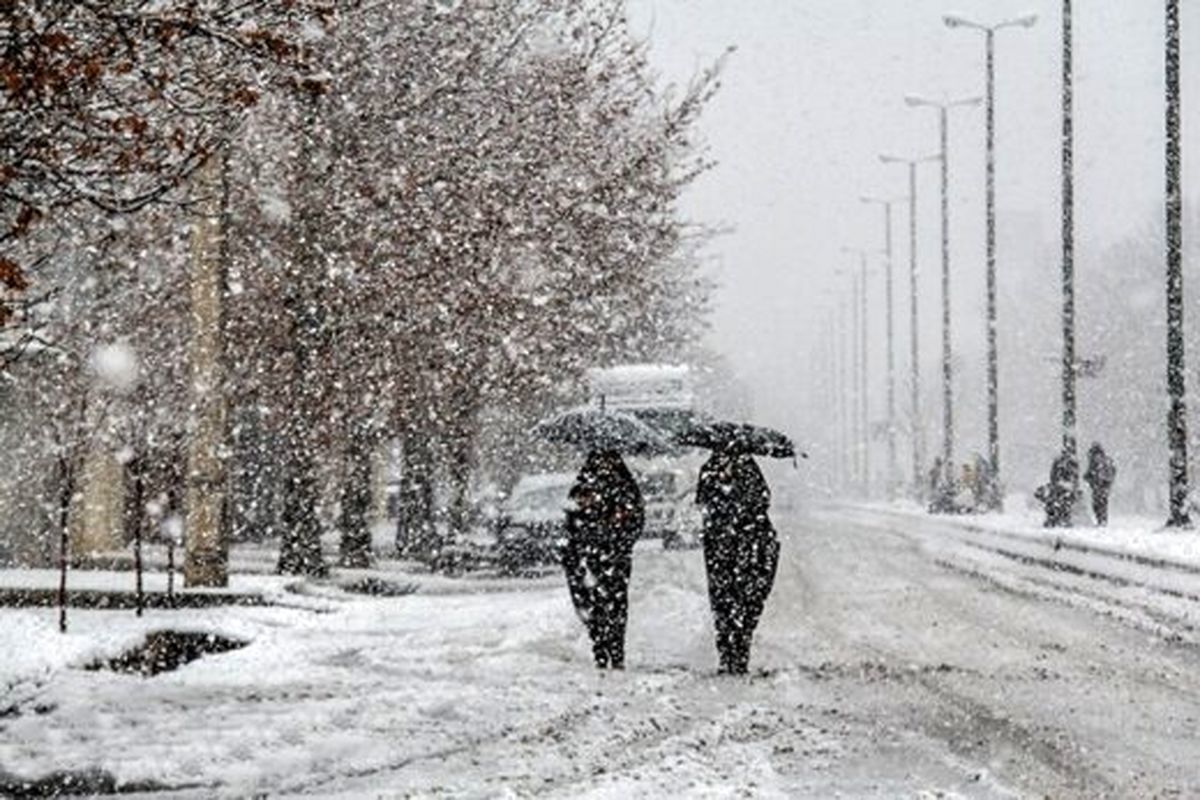 تهران سردتر می‌شود؛ بارش برف و باران تا یکشنبه