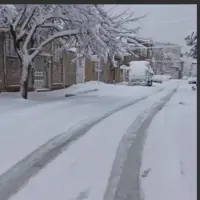 تداوم بارش برف در ارومیه که موجب مدفون شدن خودروها شد!