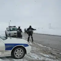 امدادرسانی پلیس به بیش از ۹۰۰ خودرو در محورهای آذربایجان غربی