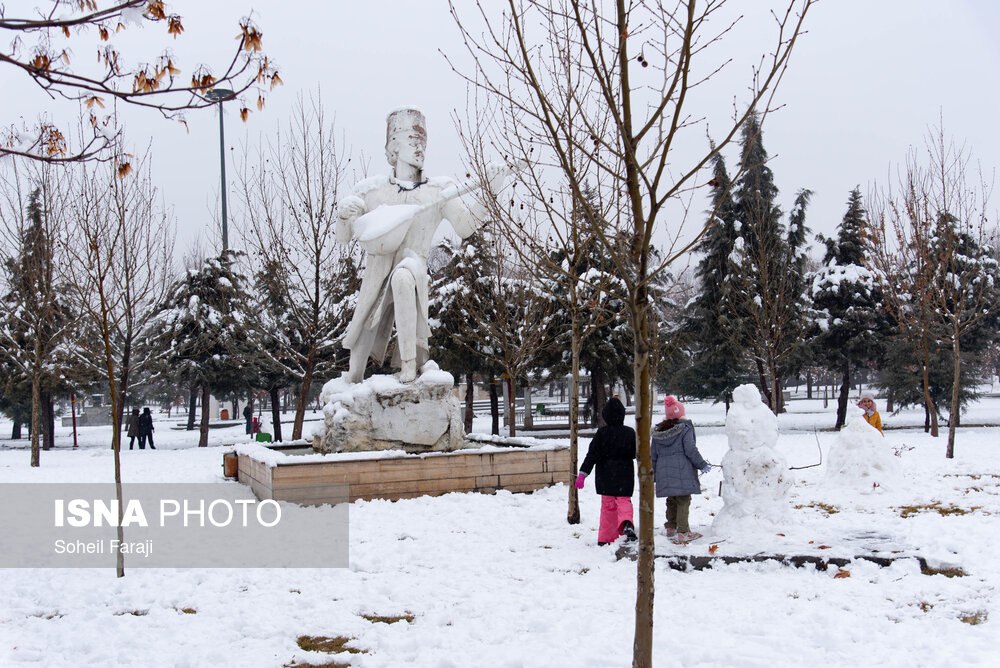 تصاویر جالب از حال و هوای برخی مناطق ایران