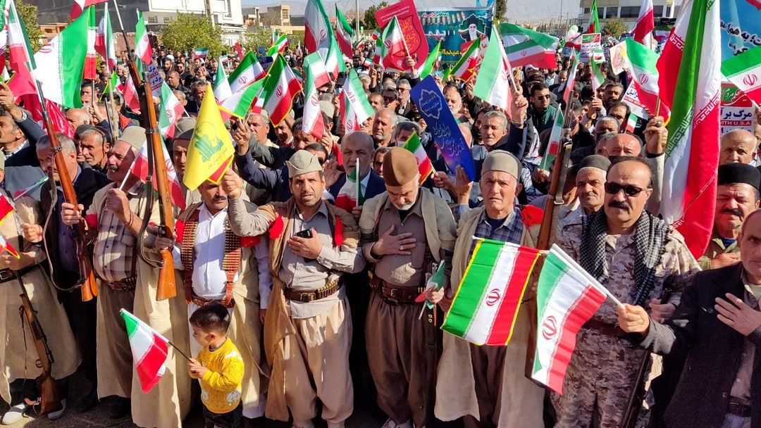 عکس/ حضور عشایر دهدشت در جشن انقلاب