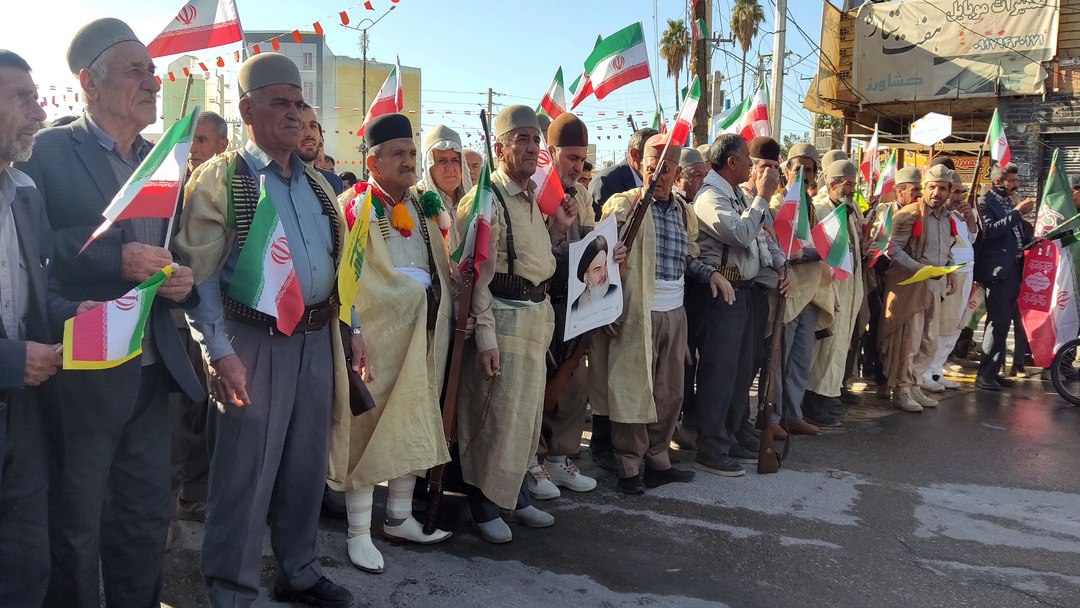 عکس/ حضور عشایر دهدشت در جشن انقلاب