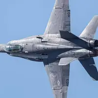 تصاویر نزدیک از جت جنگنده F-18 Hornet