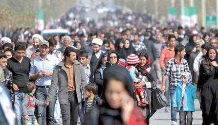 نیمی از مردم روز به روز فقیرتر می‌شوند!