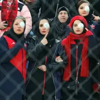 تماشاگران پرسپولیس به یاد هوادار مضروب