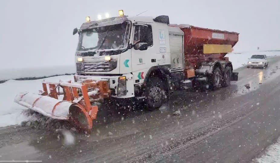 بارش برف و باران در جاده‌های البرز 