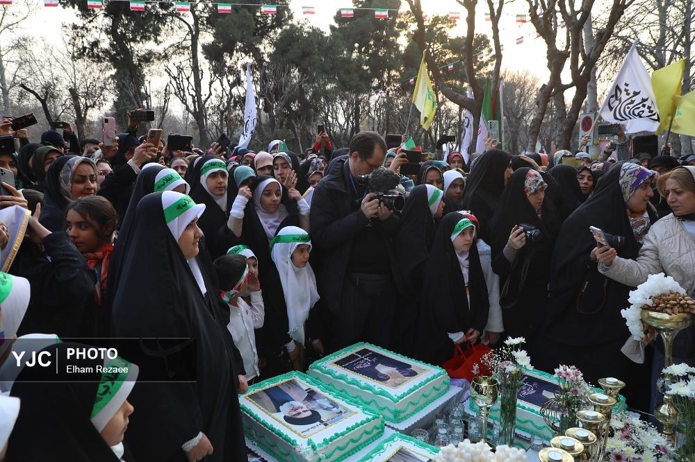 مراسم جشن عروسی داماد جانباز حادثه انفجار تروریستی پیجرها