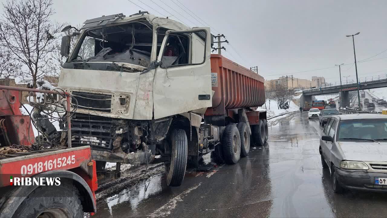 تصادف 2 کشنده با چند سواری در کمربندی جنوبی اراک