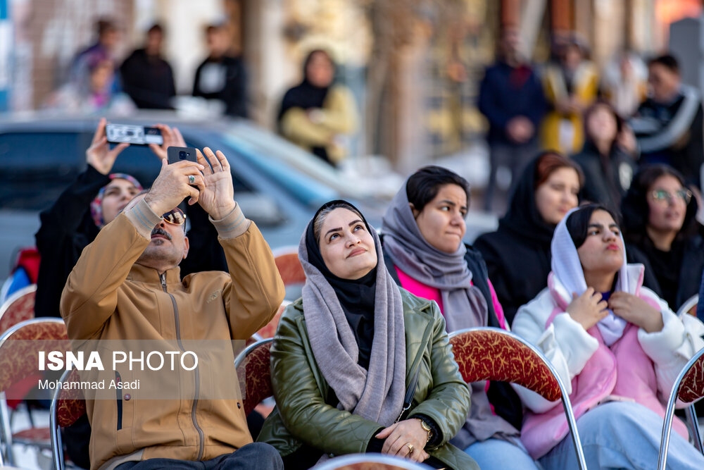 عکس/ پیاده‌روی در آسمان