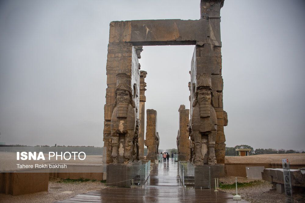 عکس/ تخت جمشید در باران