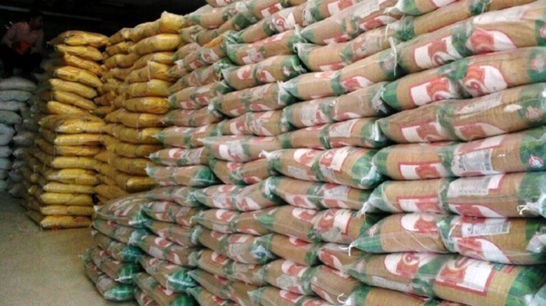 کشف ۶ تُن برنج فاسد از یک فروشگاه زنجیره‌ای در قزوین