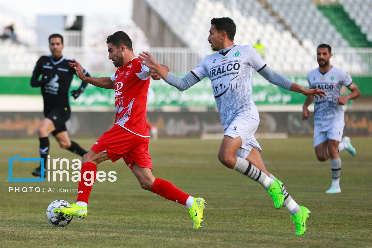 لیگ برتر فوتبال؛ تقابل آلومینیوم و پرسپولیس