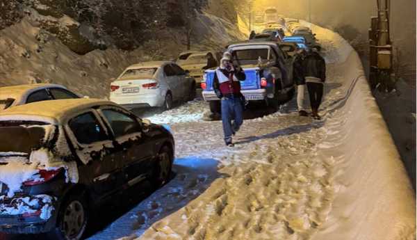 بازگشت مسافران از جاده چالوس پس از انسداد