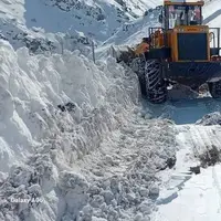 بازگشایی ۲۶۱ محور روستای درگیر برف در آذربایجان غربی