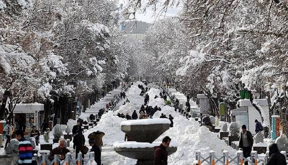 ثبت بارش ۳۰ سانتیمتری برف در همدان