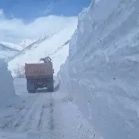 ارتفاع 4 متری برف در جاده وارنگه‌رود کرج