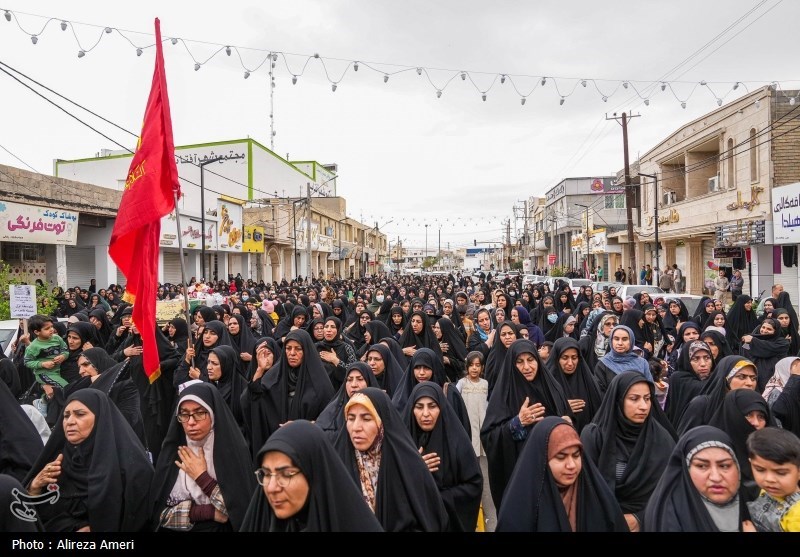 تشییع پیکر مطهر ۲ شهید دوران دفاع مقدس در فارس