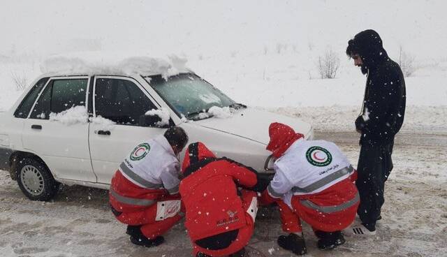 کولاک امدادگران در سرمای خراسان شمالی