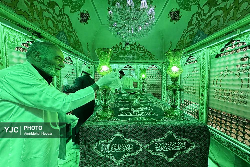 غبار روبی ضریح مطهر امامزاده صالح (ع) تجریش