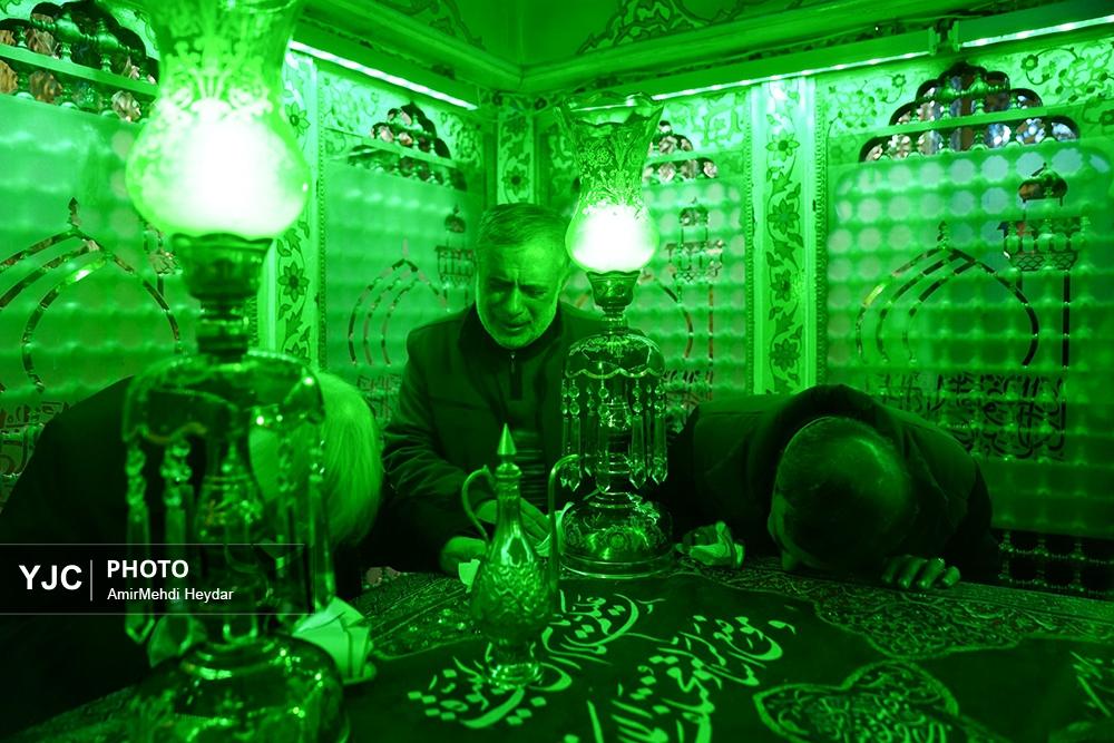 غبار روبی ضریح مطهر امامزاده صالح (ع) تجریش
