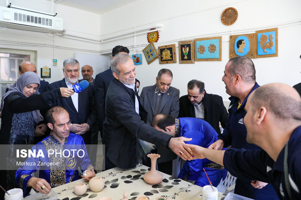 عکس/ سفر رییس جمهور به جنوب غرب تهران