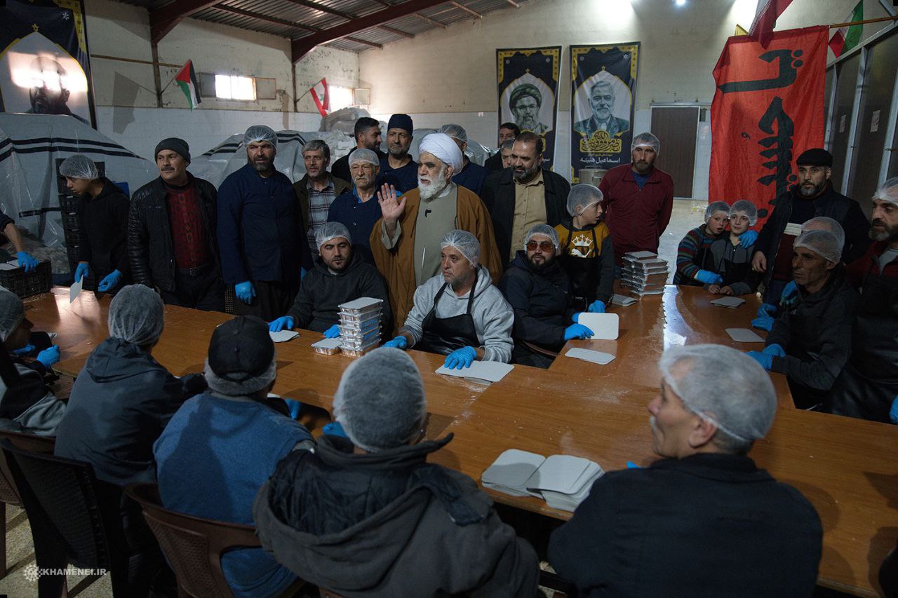 گفت‌وگوی نمایندگان رهبر انقلاب با جنگ‌زدگان سوری مستقر در لبنان