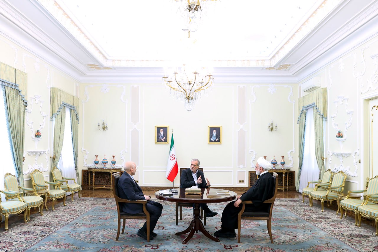 عکس/ نشست مشترک سران قوا برگزار شد
