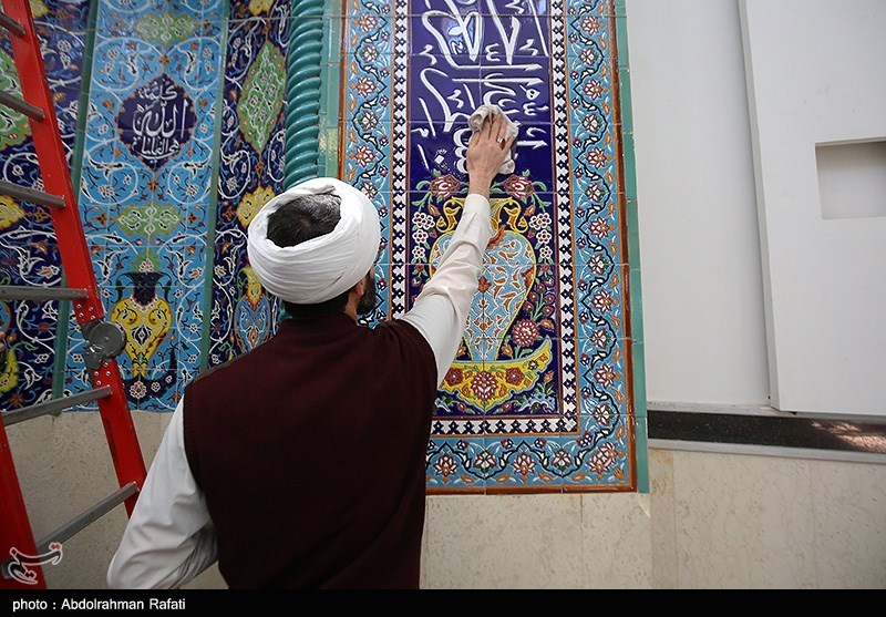 غبارروبی مساجد همدان در آستانه ماه مبارک رمضان