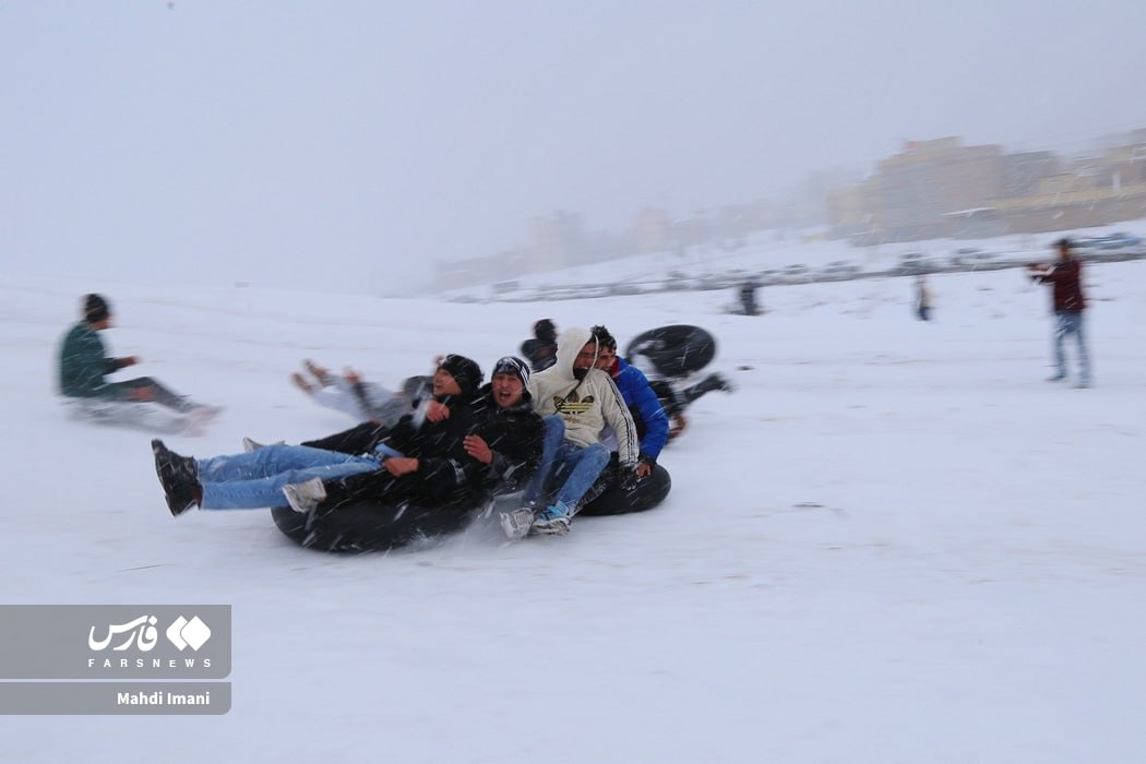 برف شادی در اهرِ آذربایجان‌شرقی