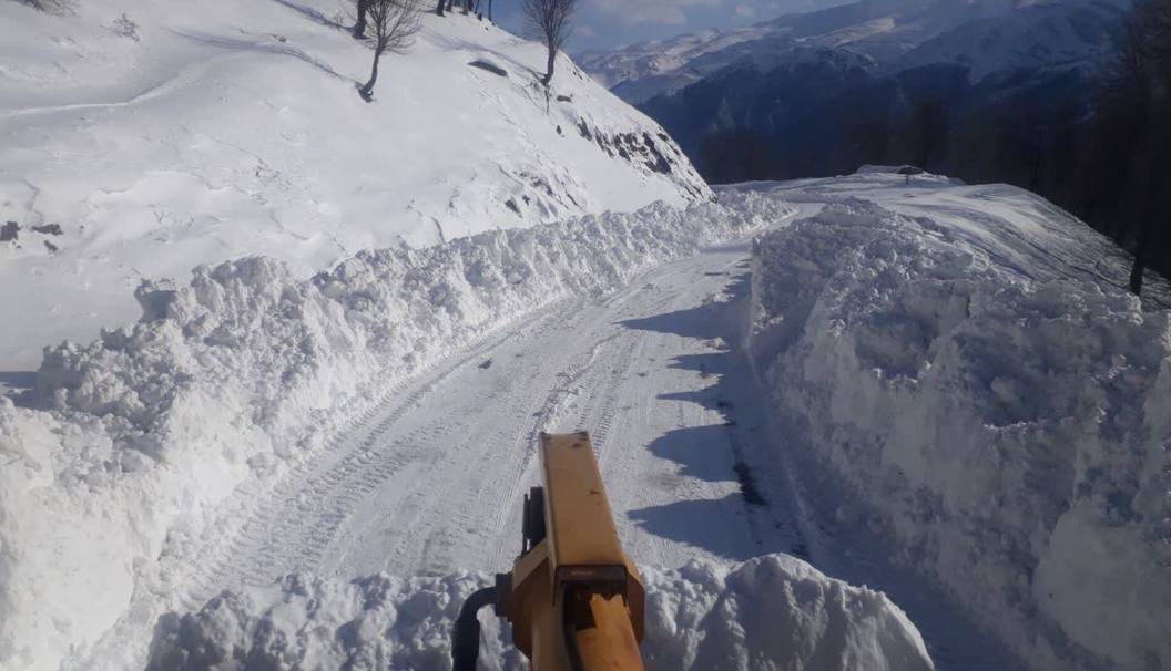 بارش 20 سانتی‌متری برف در محورهای کوهستانی گیلان