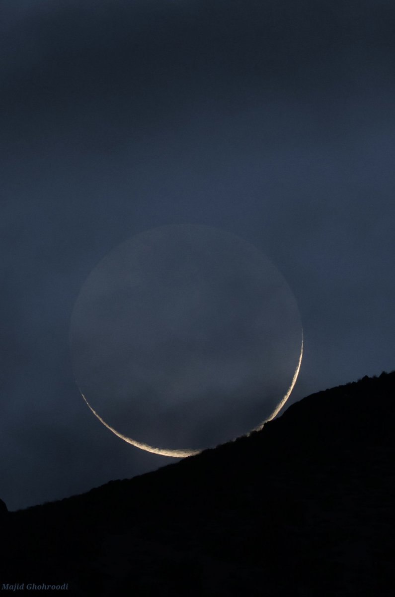 هلال ماه نو در روستای قهرود کاشان