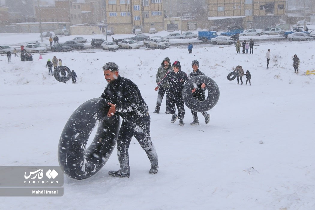 برف شادی در اهرِ آذربایجان‌شرقی