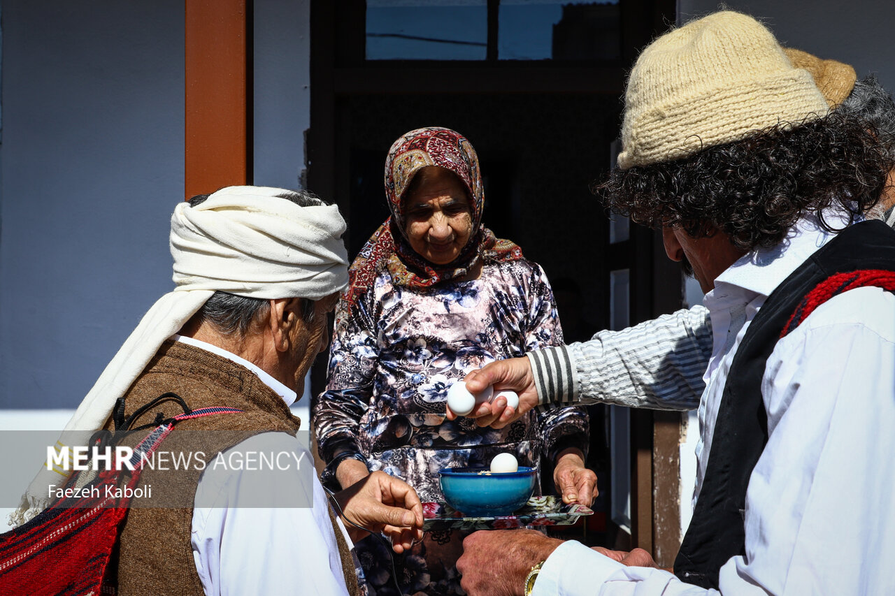 آئین نوروزخوانی در روستای تاریخی کفشگیری