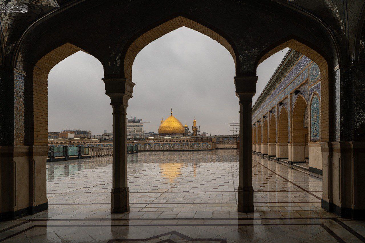 عکس/ بارش رحمت الهی در حرم ملکوتی امیرالمؤمنین(ع)