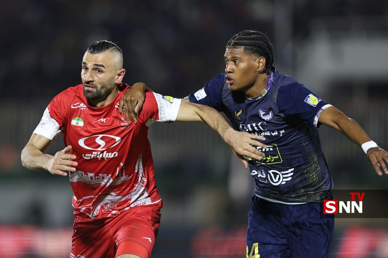 عکس/ تصاویری از بازی امشب چادرملو و پرسپولیس 