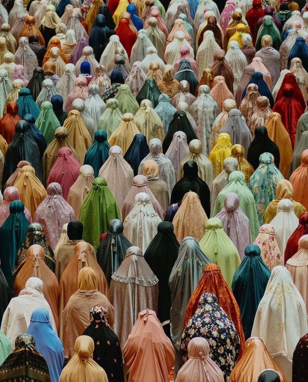 تصویری جالب از صفوف نماز جماعت در اندونزی 