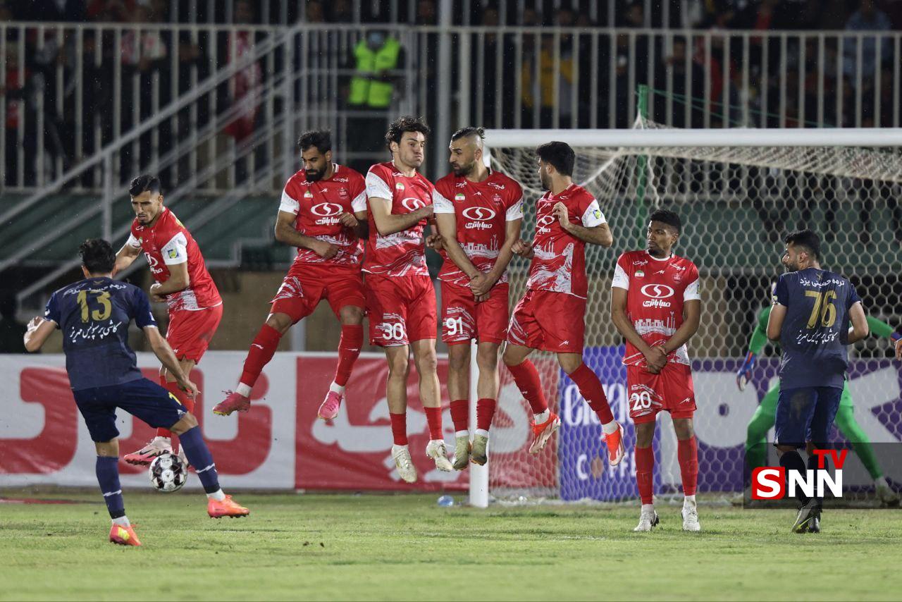 عکس/ تصاویری از بازی امشب چادرملو و پرسپولیس 