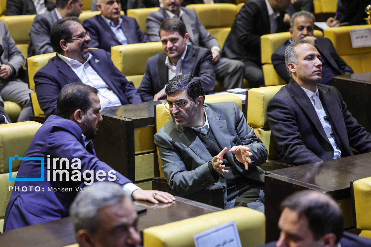 عکس/ امضای قراردادهای میدان گازی مشترک پارس جنوبی