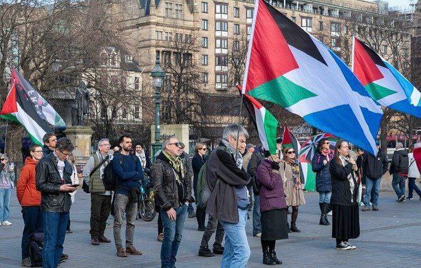  تجمع کارکنان بهداشت و درمان در اسکاتلند در حمایت از غزه 