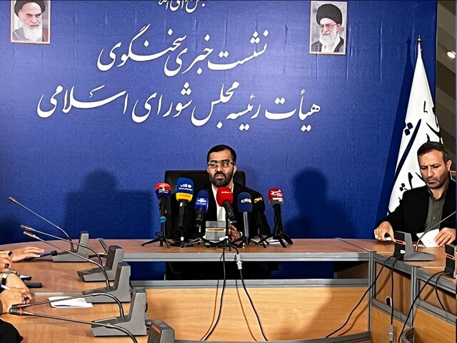 سخنگوی هیأت رئیسه مجلس: قانون عفاف و حجاب پس از طی مراحل ابلاغ خواهد شد