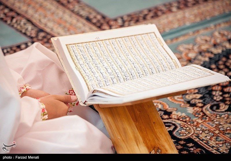 مراسم جزخوانی قرآن کریم در حسینیه شهدا شهر کرمانشاه 