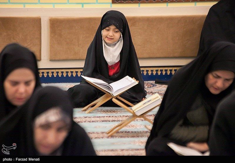 مراسم جزخوانی قرآن کریم در حسینیه شهدا شهر کرمانشاه 