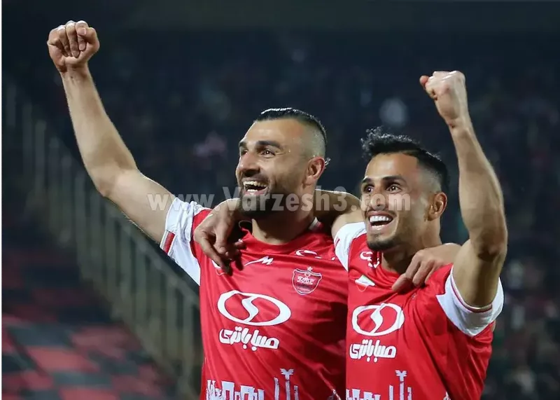 پرسپولیس ۲ - ملوان صفر؛ قرمزها موقتا به صدر جدول رفتند