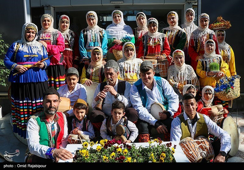 عکس/ استقبال از نوروز با کارناوال شادپیمایی در شرق گیلان