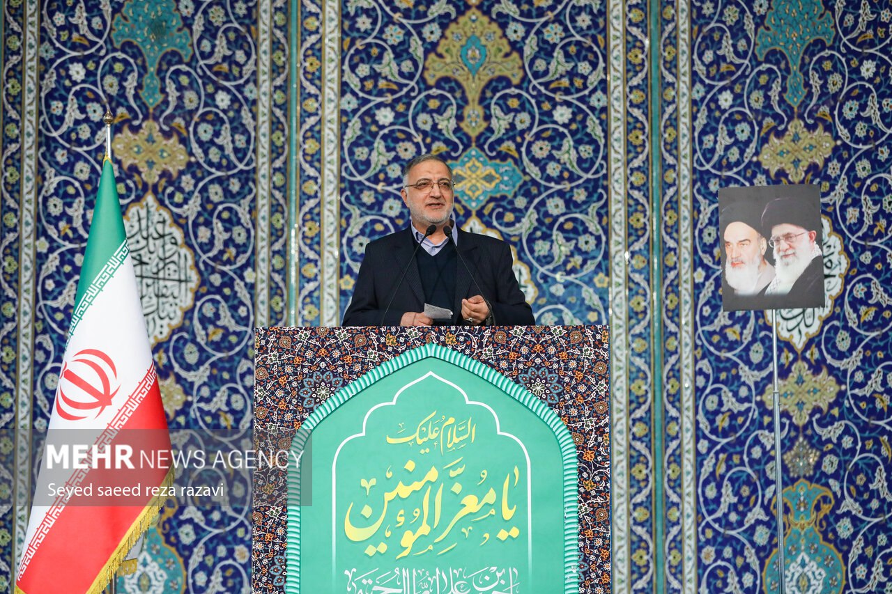 عکس/ آخرین نماز جمعه تهران در سال ۱۴۰۳