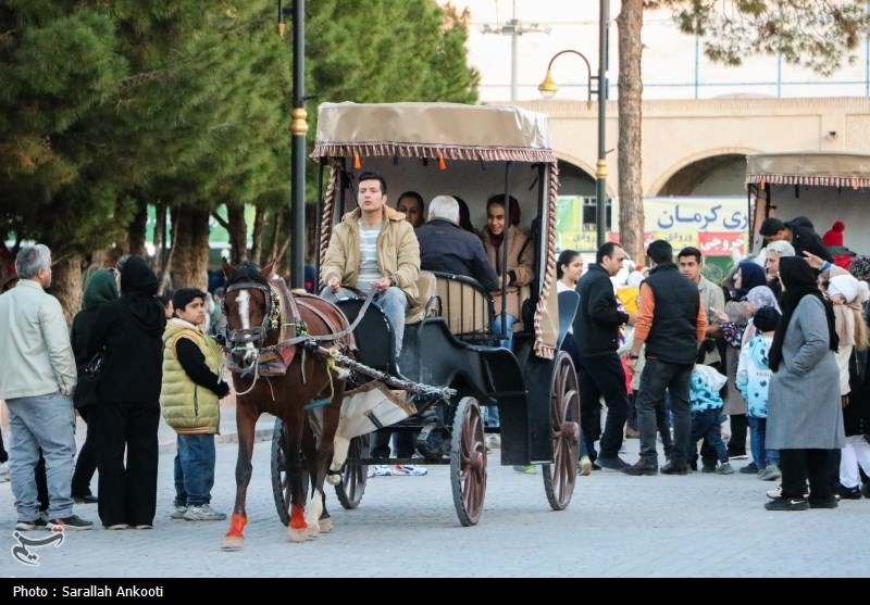 کرمان به استقبال از نوروز رفت