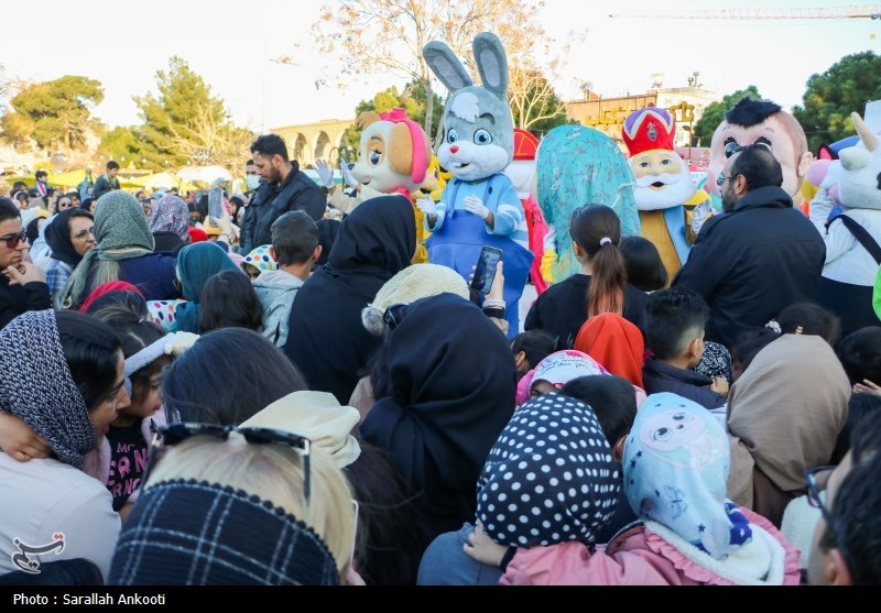 کرمان به استقبال از نوروز رفت